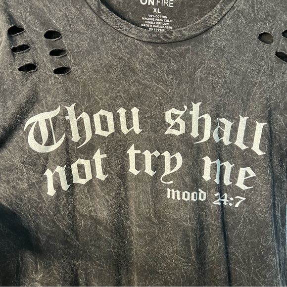 Awesome Distressed Tee! Brand: OnFire 🔥 - Picture 4 of 12